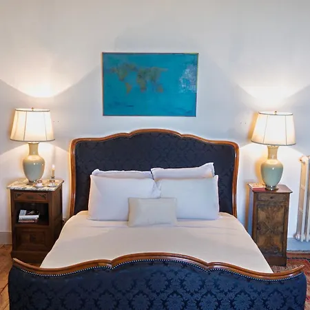 Chateau De Balsac Πανσιόν