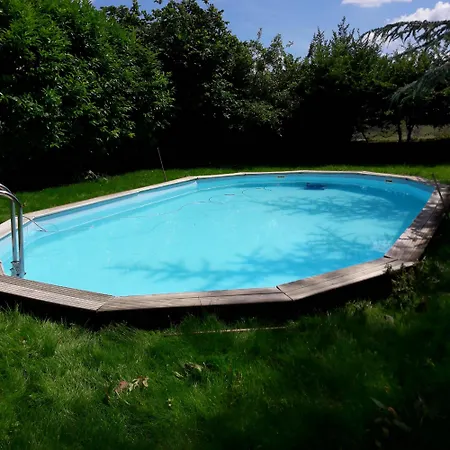 Chateau De Balsac Guest house