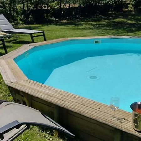 Chateau De Balsac Konukevi *