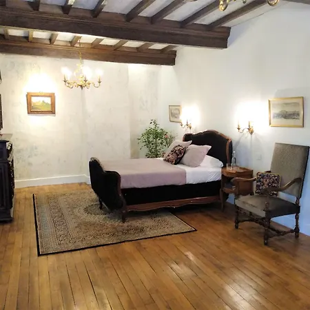 Chateau De Balsac *